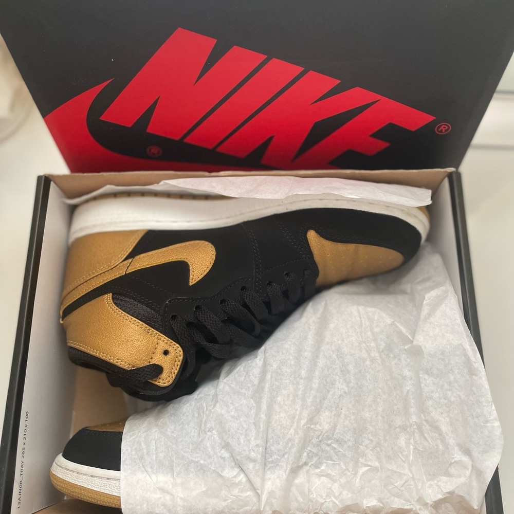 Air Jordan 1 Retro High BG "Melo"